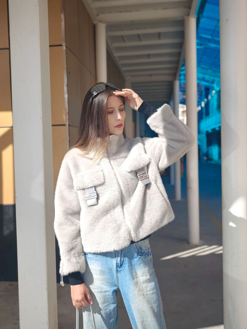 时尚新款女欧美秋款外套