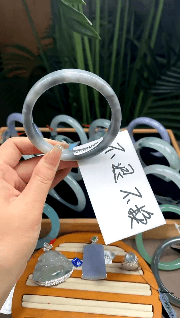 【闪购商品】翡翠手镯未镶嵌买断