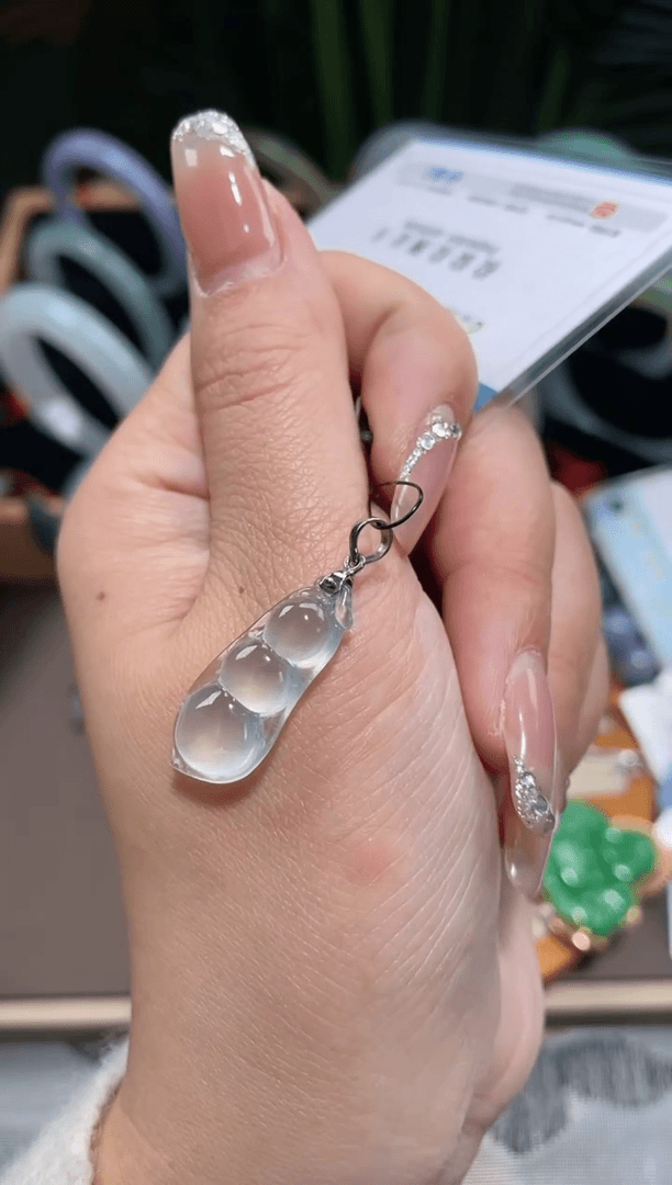 【闪购商品】翡翠挂件18K金镶嵌.