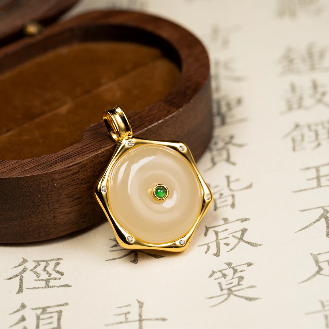 和田玉福字平安扣吊坠气质轻奢国风