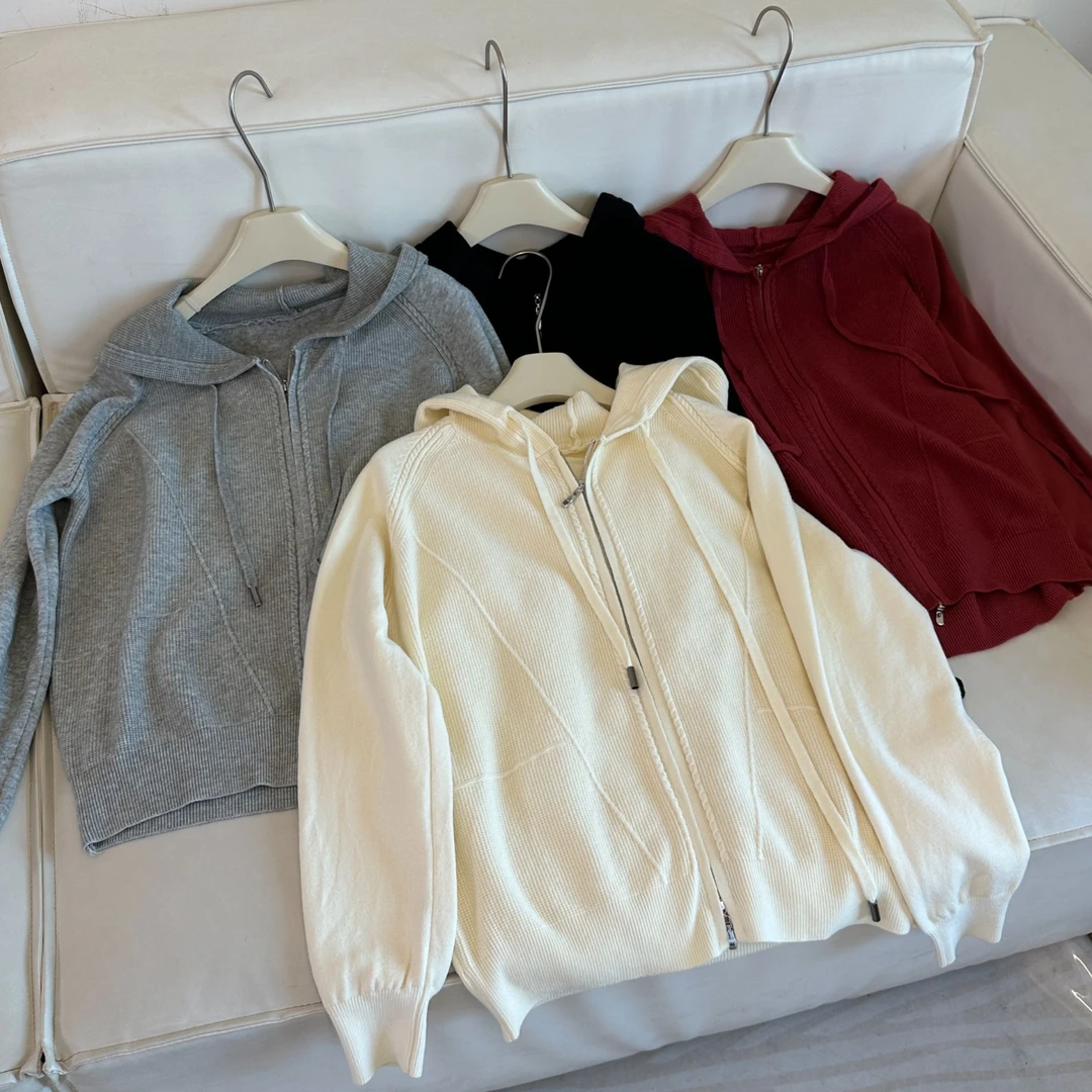 《安迪绒连帽外套》时尚休闲百搭宽松韩版针织外套