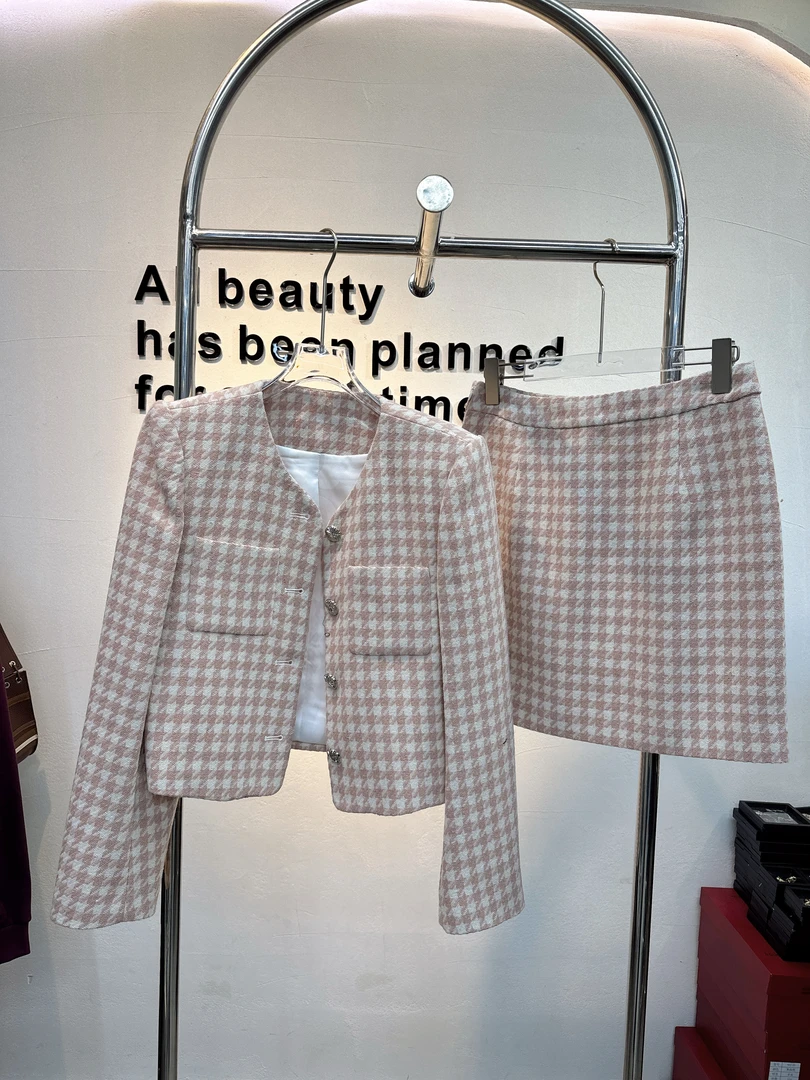 【JINJIN】2025春夏:深圳小众设计款套装NO退NO换（0624）