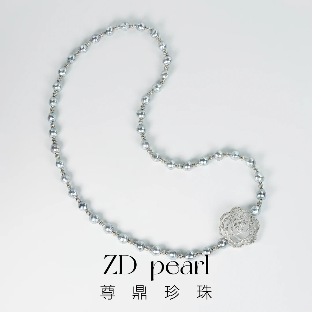 【鸭鸭】尊鼎珍珠-合金海水珍珠真多麻色系毛衣项链-珠径8-9mm