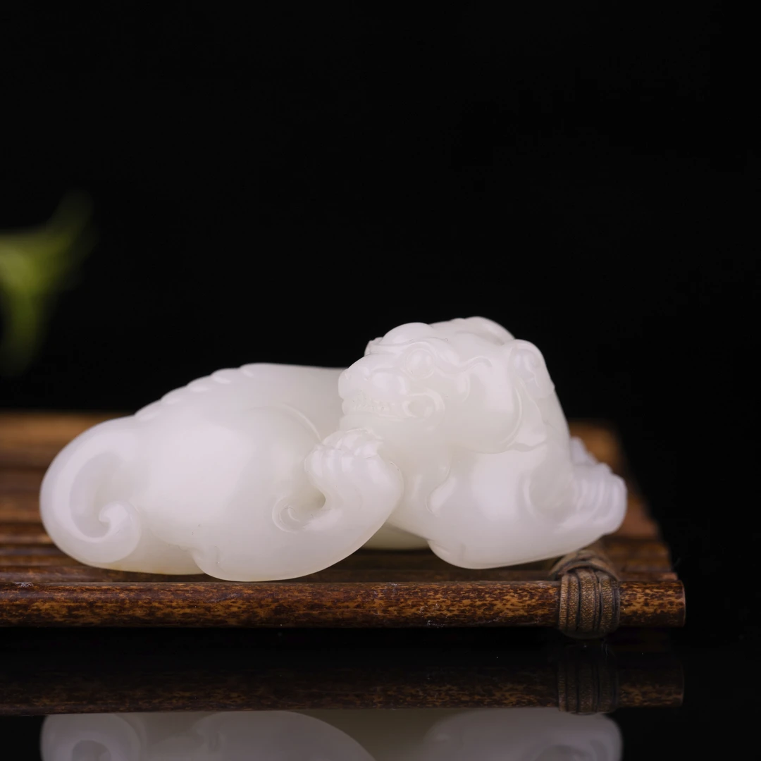 【貔貅手把】新疆和田玉一级白细貔貅把件