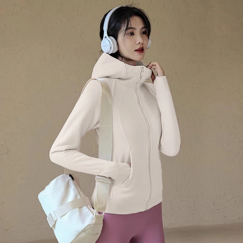 春季外套女连帽瑜伽上衣专业保暖修身运动开衫大码休闲黑色卫衣