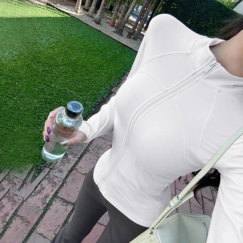 修身冰丝防晒衣女秋季薄纱运动瑜伽服户外透气小个子防紫外线上衣