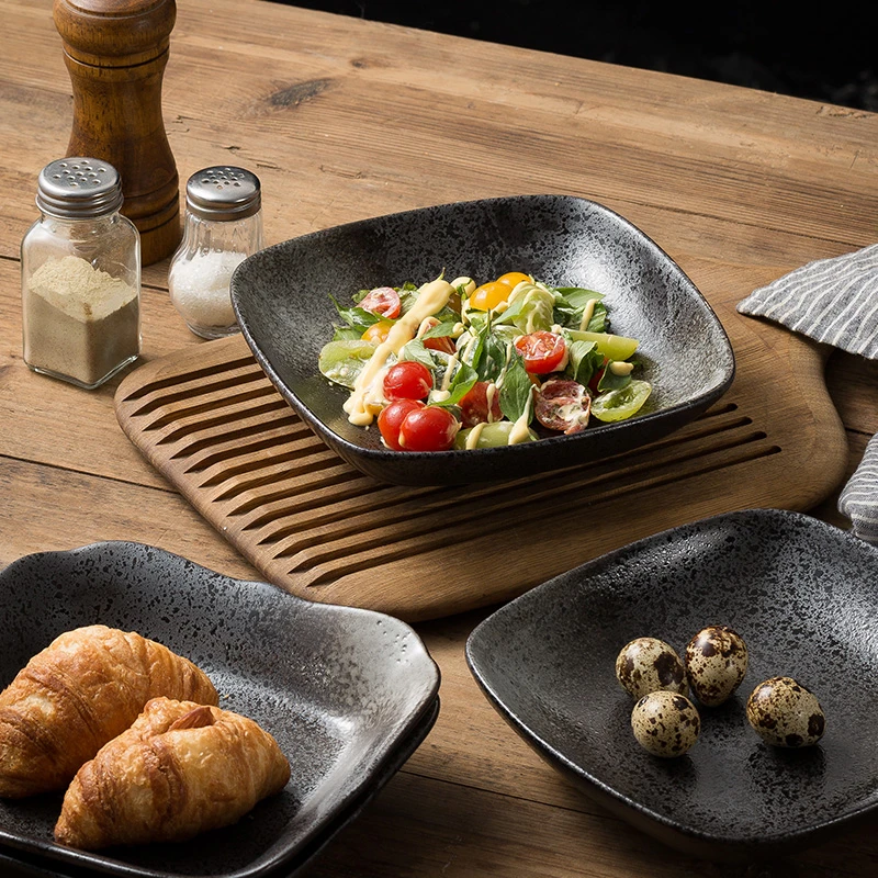 日式创意陶瓷早餐盘家用黑色水果沙拉盘深盘汤盘正方形菜盘西餐盘