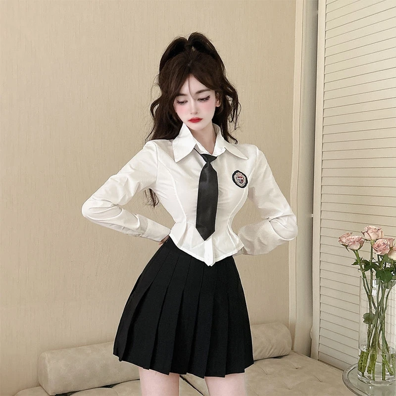 白色衬衫秋季百搭短款长袖衬衣收腰显瘦上衣百褶裙学院风减龄套装