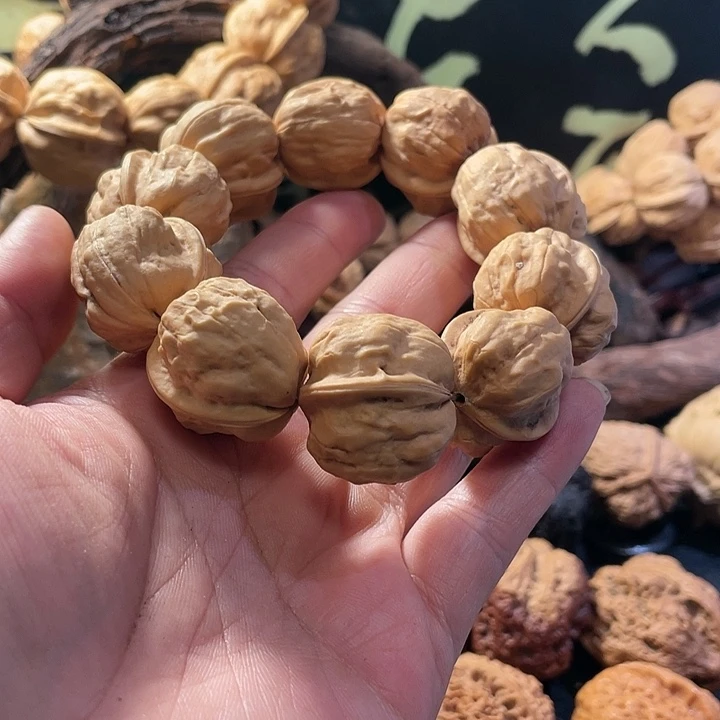 秋子手串铁核桃虫王核桃手串手持