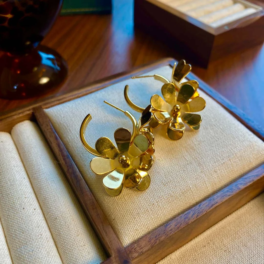 法式轻奢花朵耳环925银针高级复古时尚夸张金色耳饰