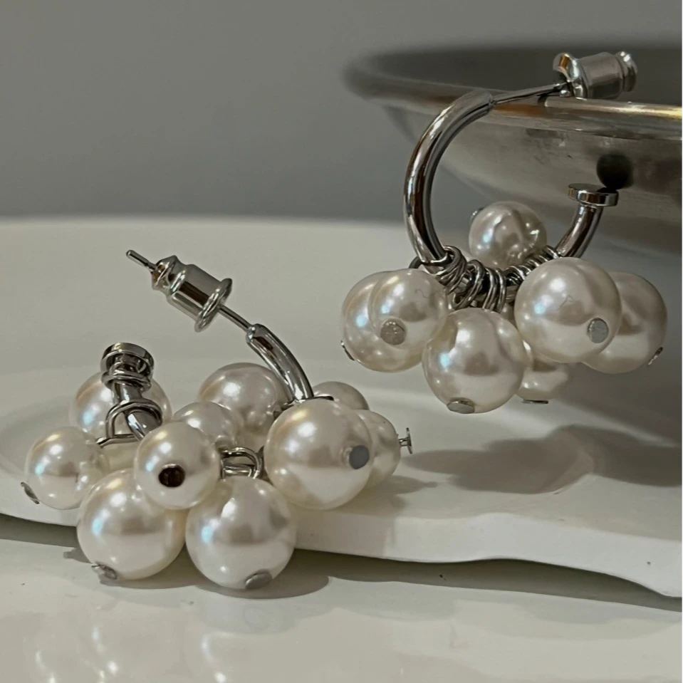 铜合金仿珍珠耳饰 韩国珍珠耳环花朵串珠甜酷风耳饰银色圆球耳坠