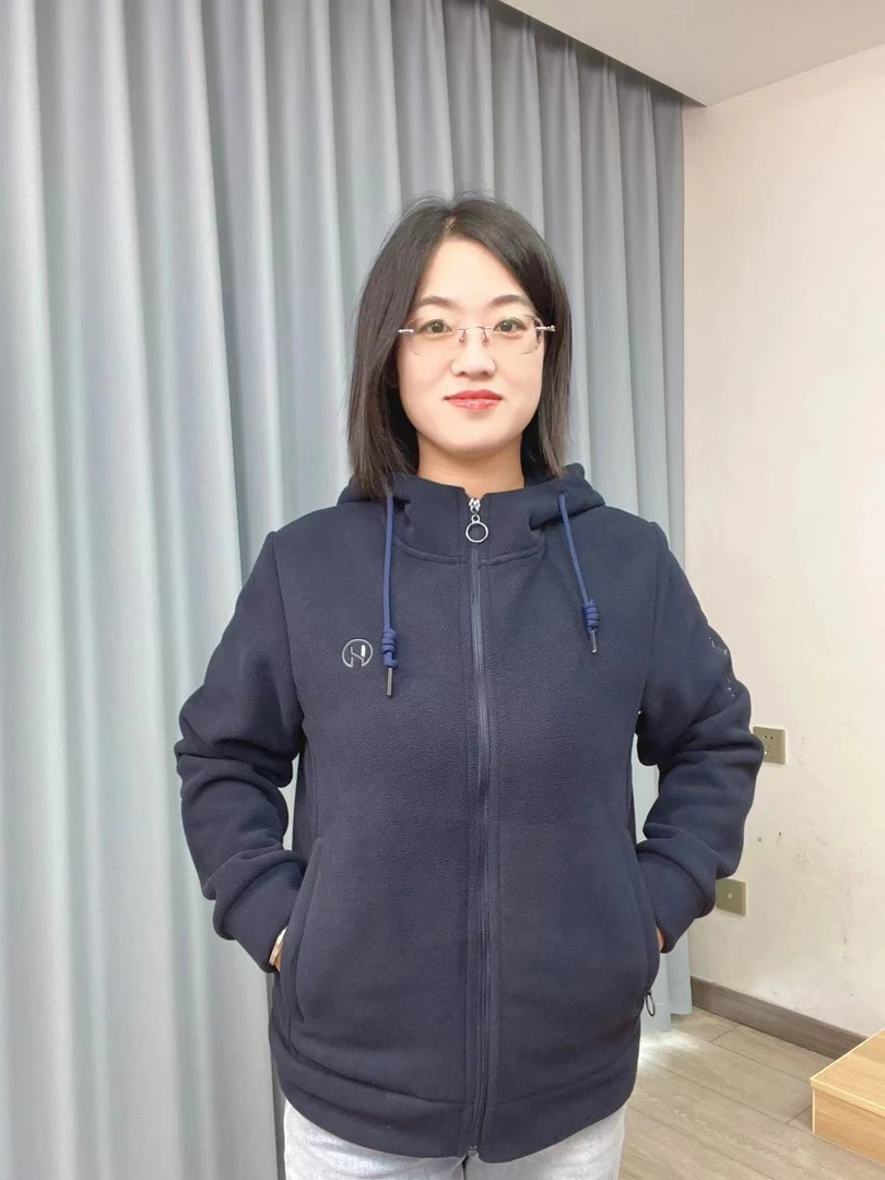 女款春秋百搭时尚户外运动连帽款摇粒绒宽松外套休闲带帽女士外套