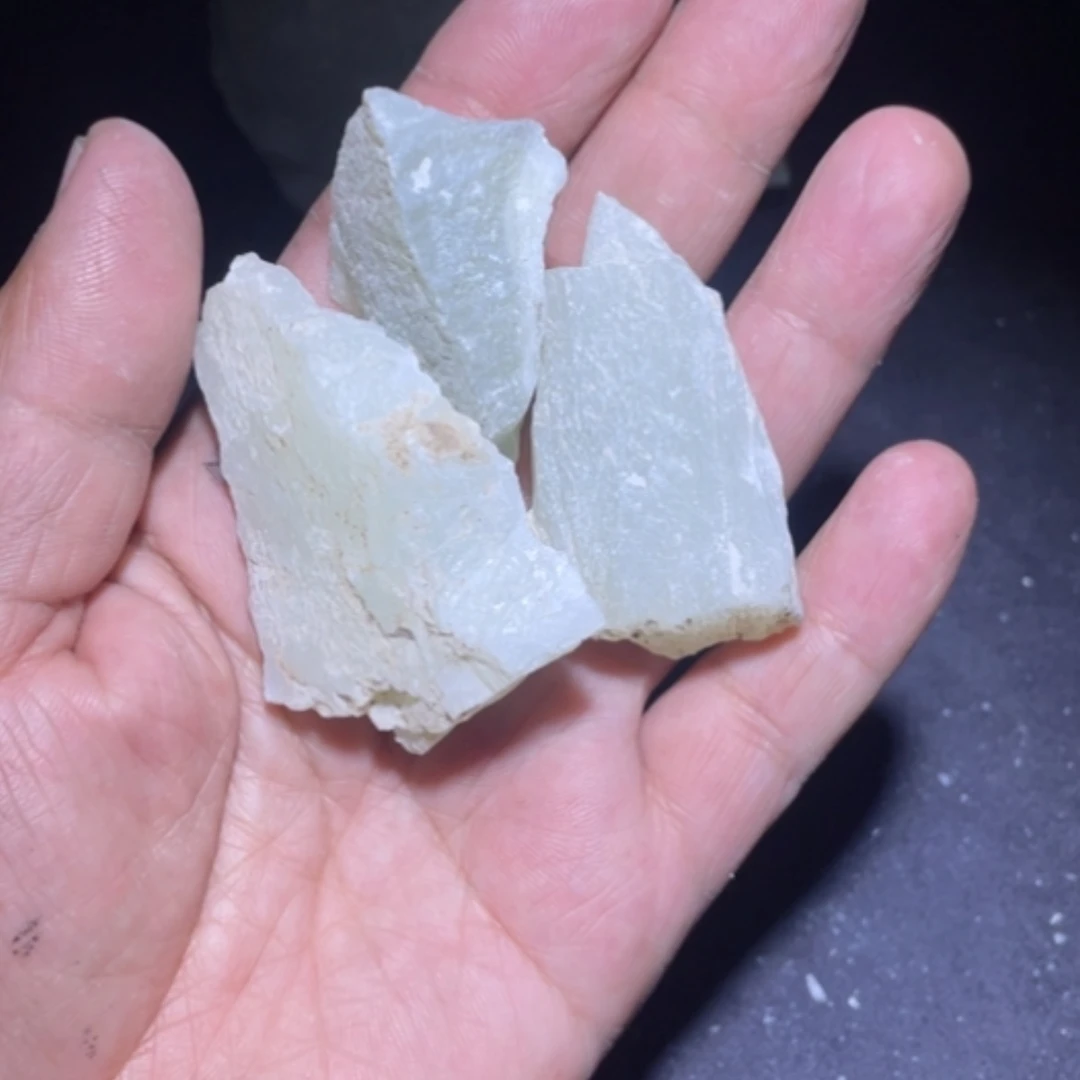 【闪购商品】和田玉（糖玉）配饰未镶嵌胡*泪