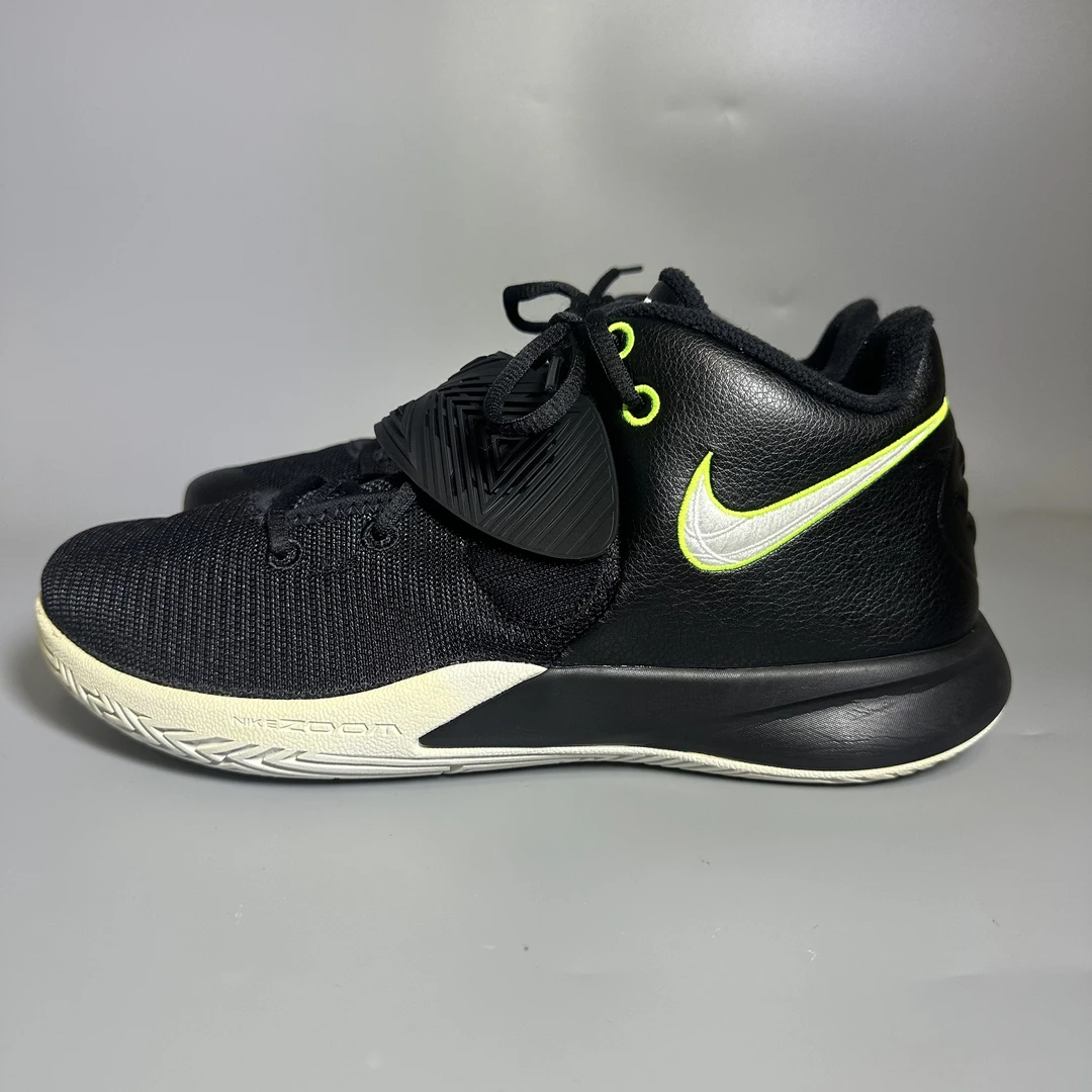 44码 93新 耐克Nike 欧文EPKyrie EP 黑绿 实战篮球鞋
