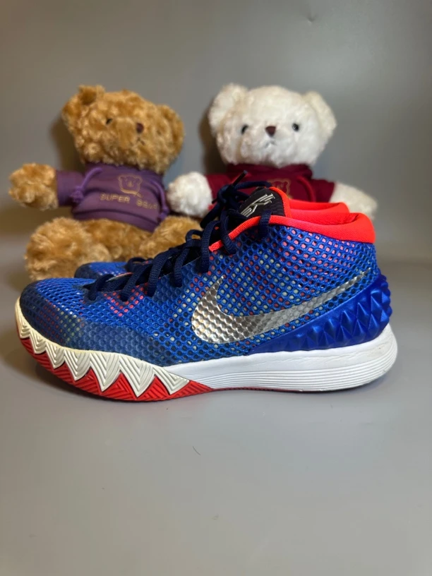 40码 90新 耐克Nike 欧文1Kyrie 1 蓝红 实战篮球鞋 公价2199