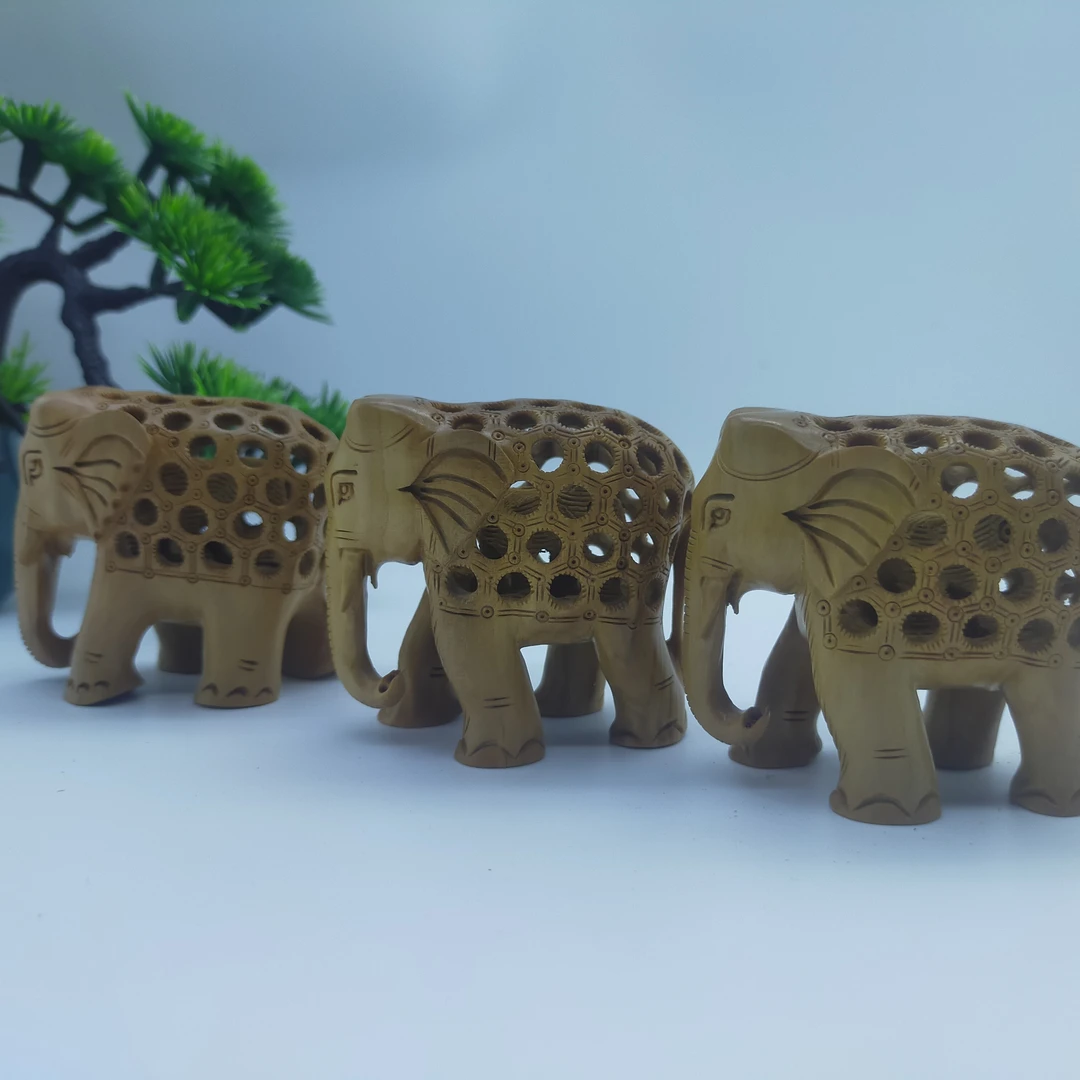 印度迈索尔老山檀香手把件摆件吉祥镂空小象香韵奶甜柔和保真送礼