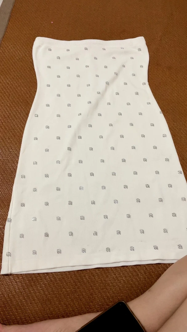 连衣裙女法式时尚名媛风高级感包臀裙秋季紧身性感裙子