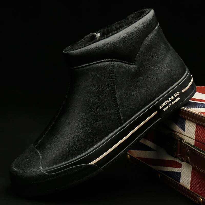 24920 男鞋春季新款休闲皮鞋韩版加绒保暖潮鞋男士一脚蹬百搭短靴