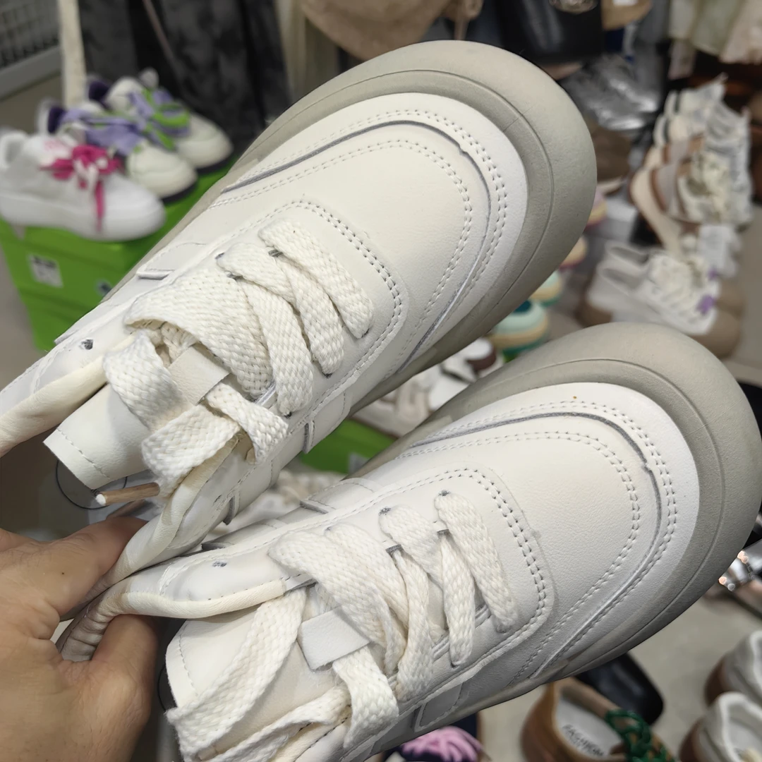 621奶油厚底透气板鞋女休闲百搭小白鞋