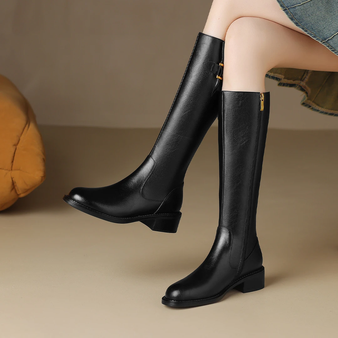星期六时尚粗跟低跟靴子方圆2025秋冬气质百搭长靴黑色厚底骑士