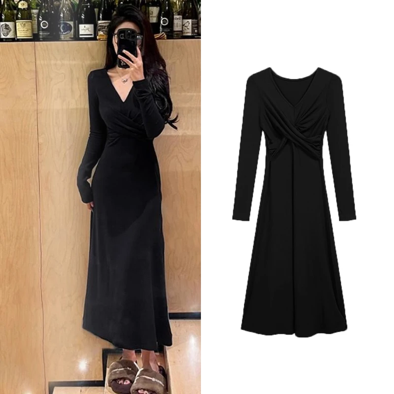 德绒v领连衣裙中长款黑色收腰显瘦叠穿打底裙秋冬法式赫本风长款