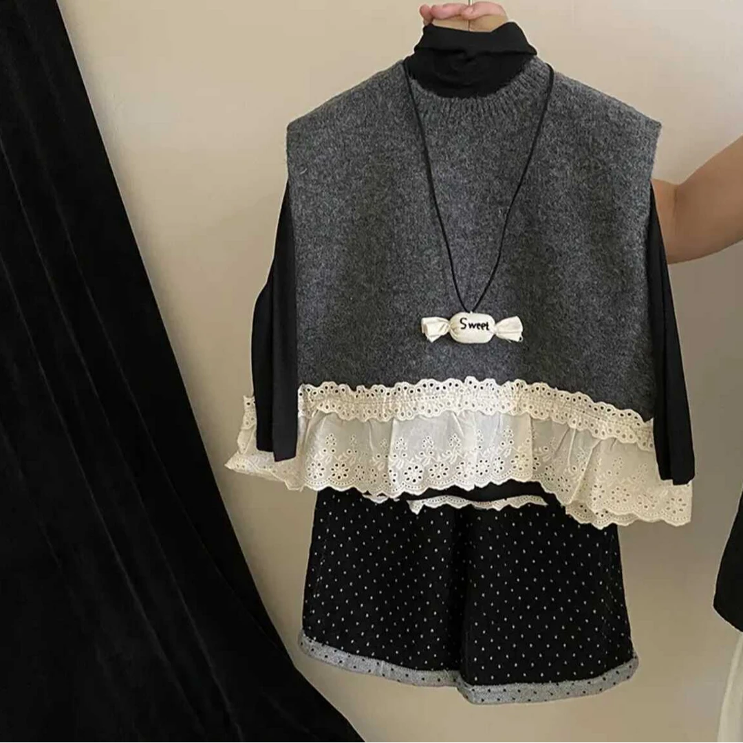 女童马甲秋装新款儿童复古拼接花边针织打底波点花边套装