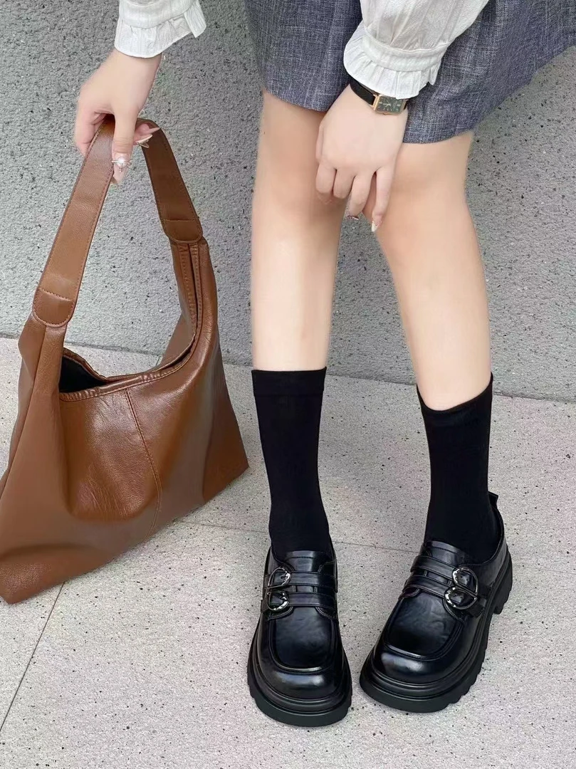 【华小姐】新款时尚潮流圆头厚底透气百搭黑色乐福鞋6603