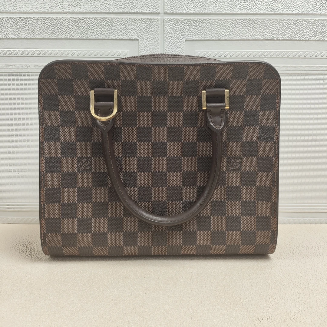 95新 LV 麦殿甄选/01年LV棋盘格底长26cm/手提包