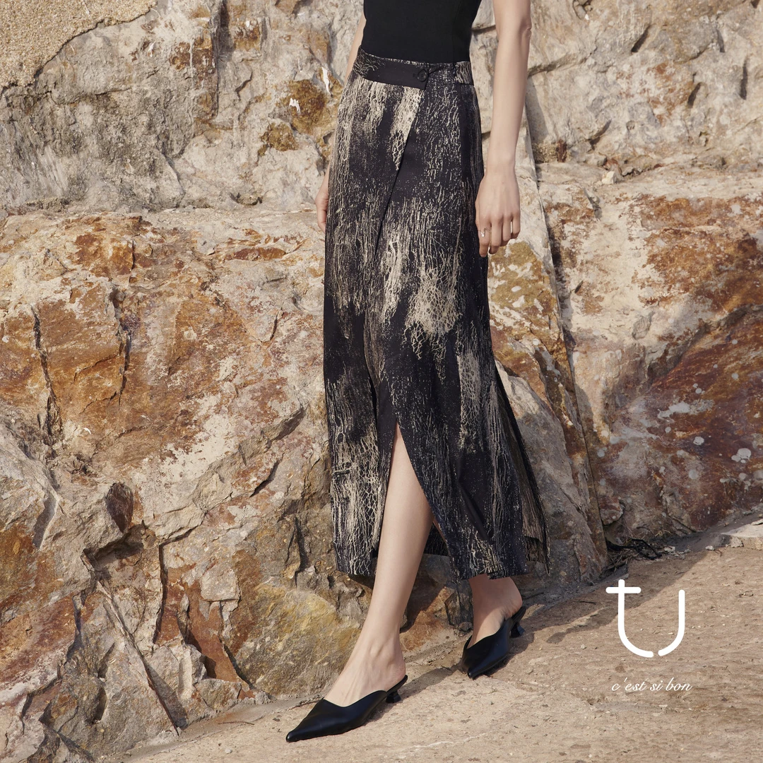 TU女装真丝斜纹解构不规则设计高腰半身裙秋季新款百搭中长裙子