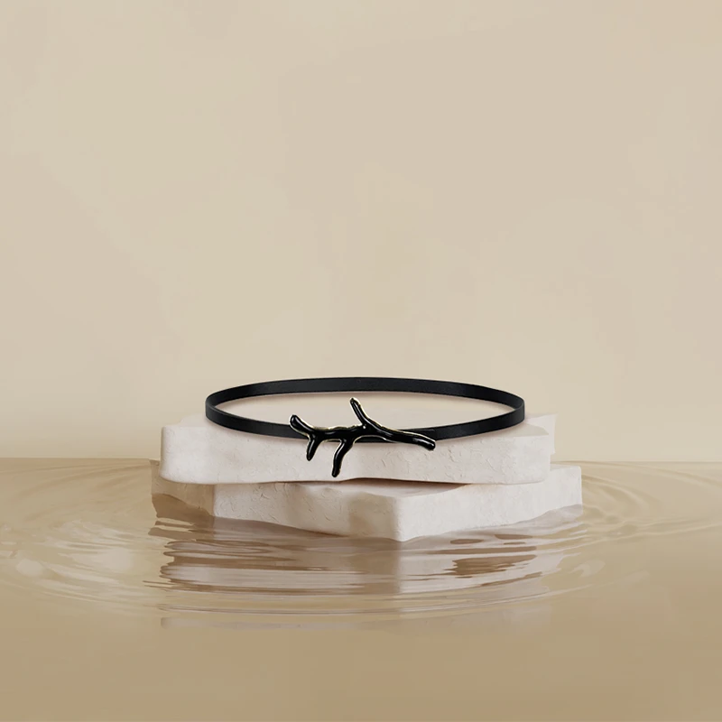 TU原创设计感时尚轻奢高级感百搭珐琅白色腰带精致复古黑色皮带