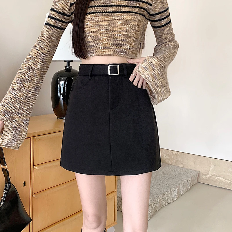 大码毛呢2025新款秋冬高腰修身显瘦防走光辣妹a字半身裙包臀短裙