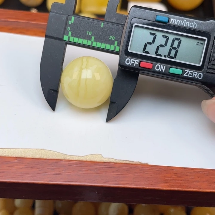 【闪购商品】蜜蜡手链未镶嵌一***珠子