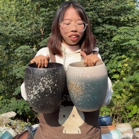 红陶20CM以下微瑕疵高20宽16