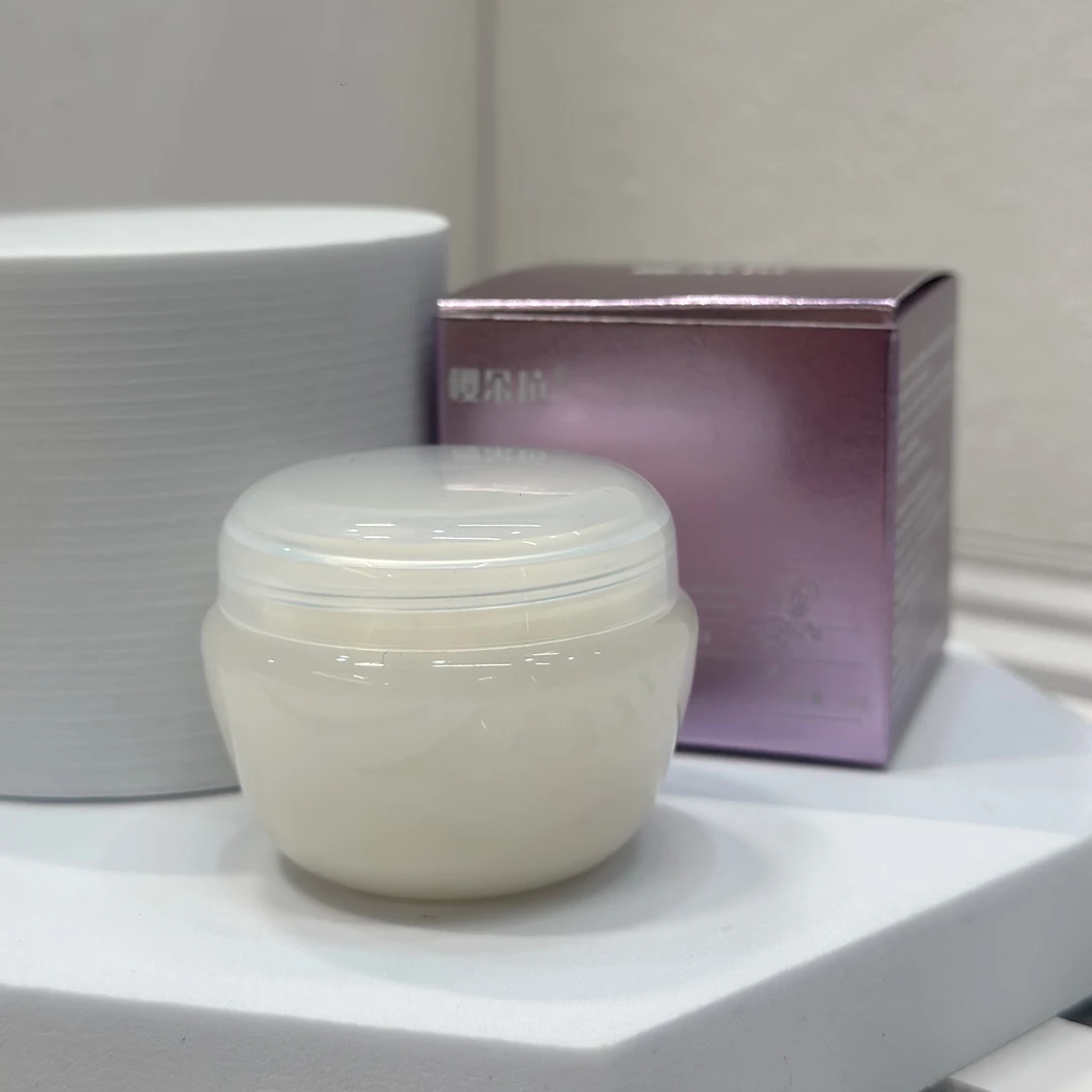 【宠粉】樱朵拉新装小妹膏瓶