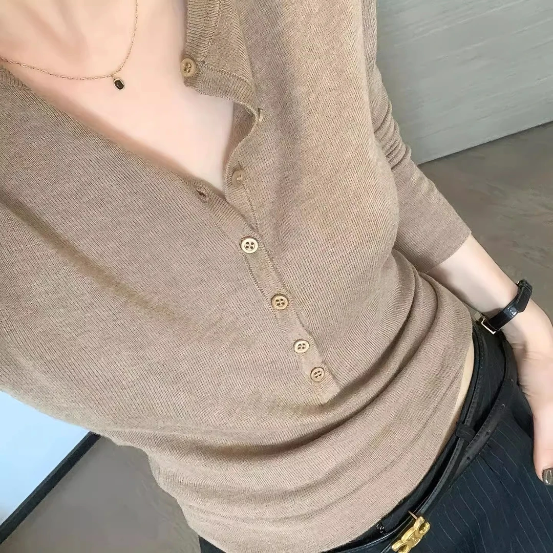 老钱风羊毛纽扣半开衫上衣套头女洋气秋季新款高级感软糯打底毛衣