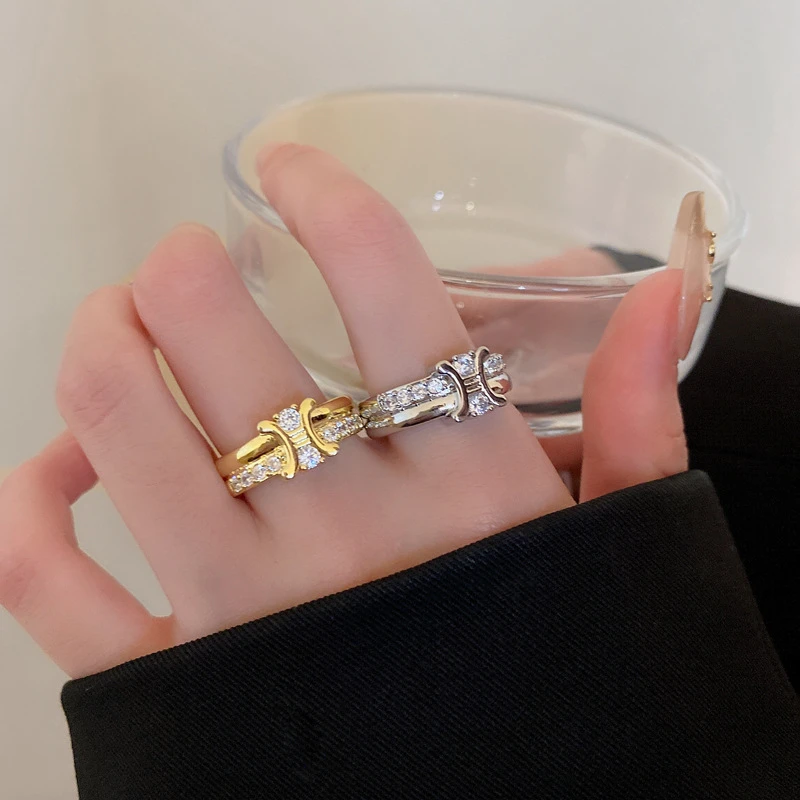 饰忆客 铜合金戒指 时尚轻奢字母几何开口戒指气质食指新款设计感