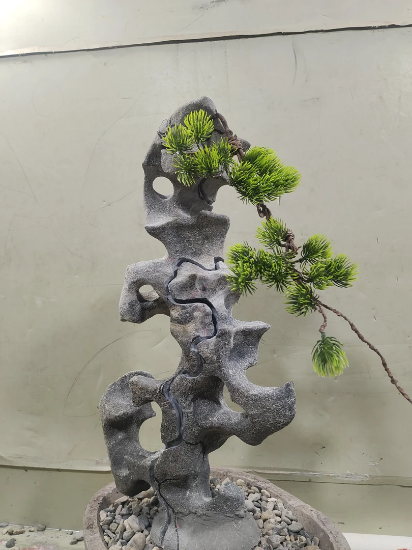 广西原产地附石盆景，摆件石，奇石，石头石英