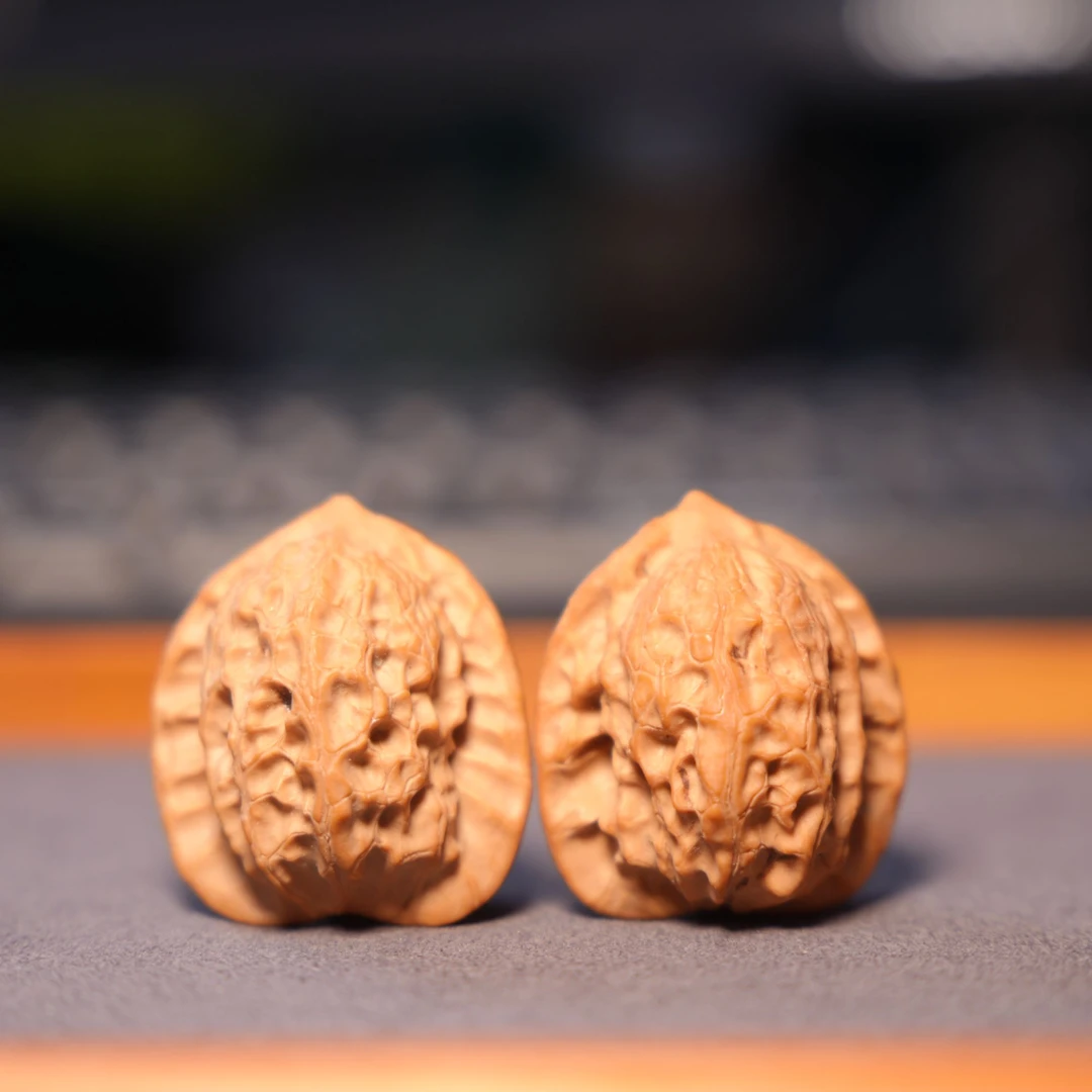 YC1123-32【原树小舍利】涞水溯源核桃专场文玩核桃手把件