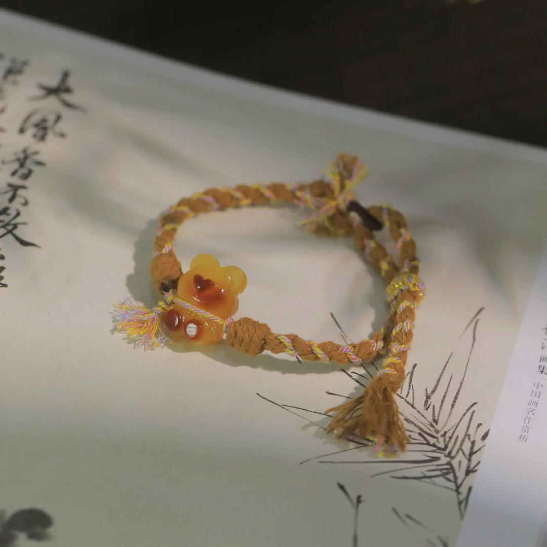 麦麦【默默】天然蜜蜡小熊 手绳 多样性发货其一q