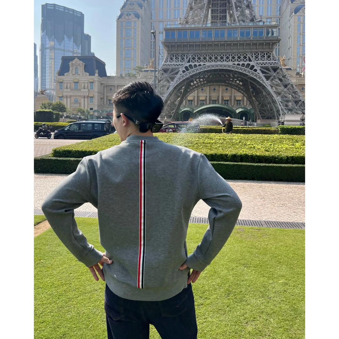 【中央彩带】色织后背圆头领套头抗皱卫衣舒适百搭时尚打底长袖