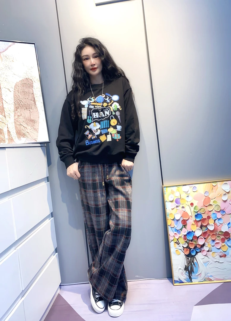 【学习用品】纯棉休闲时尚宽松百搭秋冬印花圆领卫衣T恤