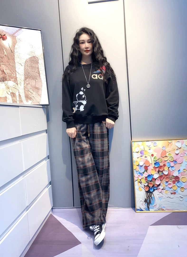 【白色小熊】纯棉休闲时尚宽松百搭秋冬印花圆领卫衣T恤