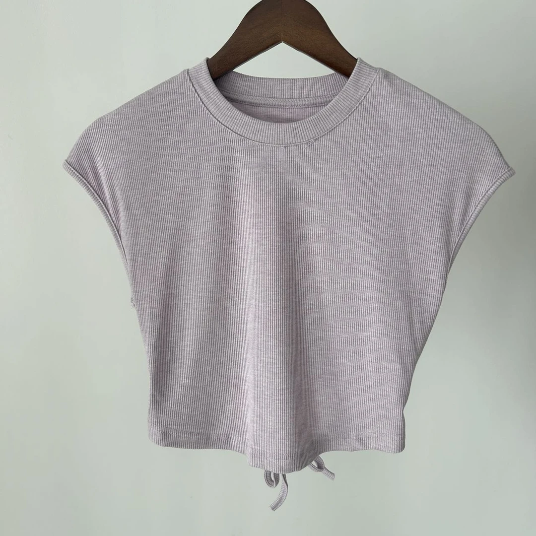 夏季时尚半袖圆领女士短款修身上衣