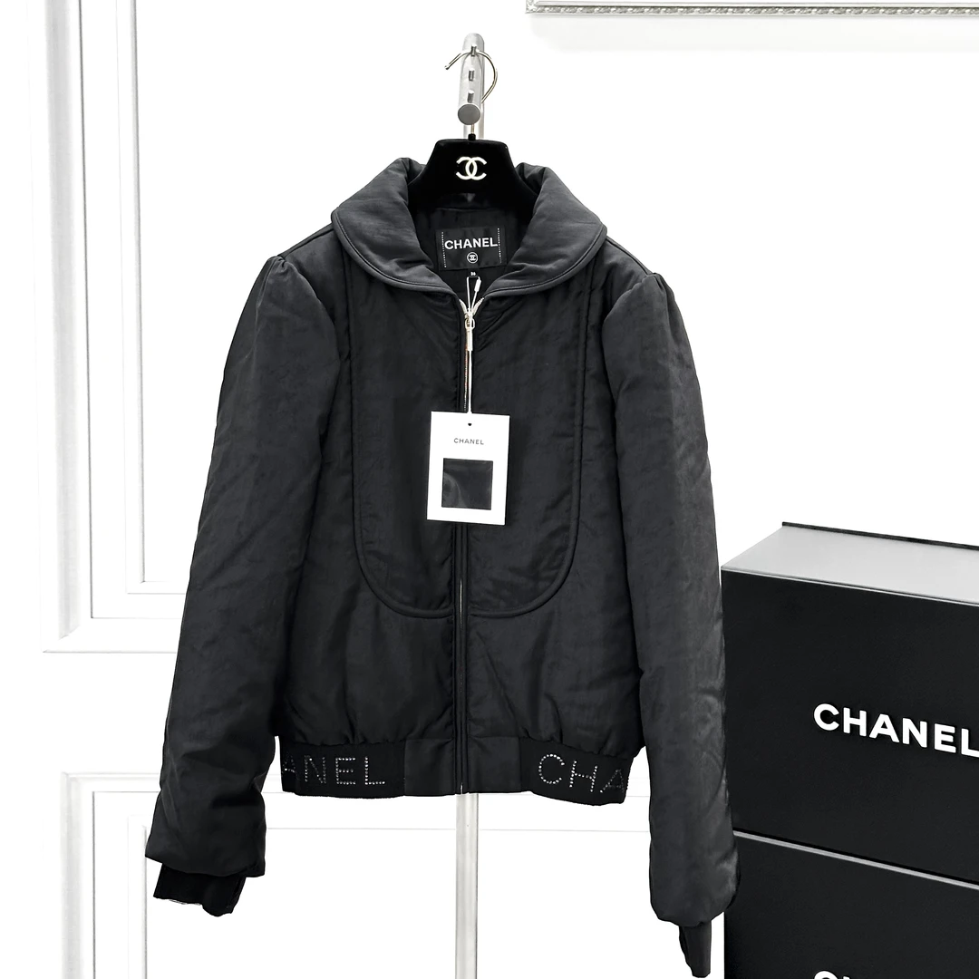 99新 Chanel/香奈儿 36码20N滑雪系列水钻字母logo黑色长袖外套