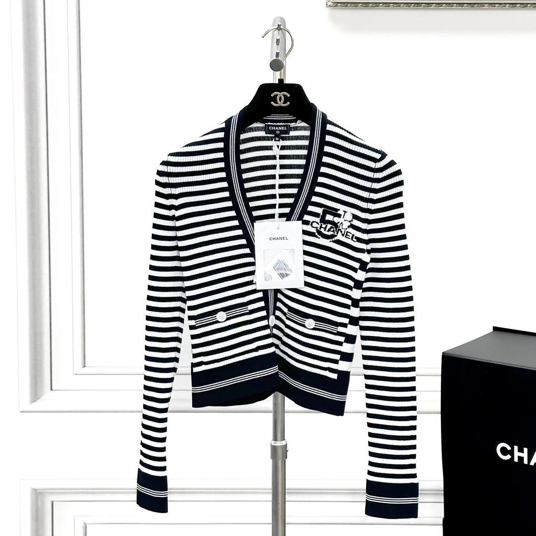 99新 Chanel/香奈儿 23C 36码 蓝白 横条纹 针织开衫
