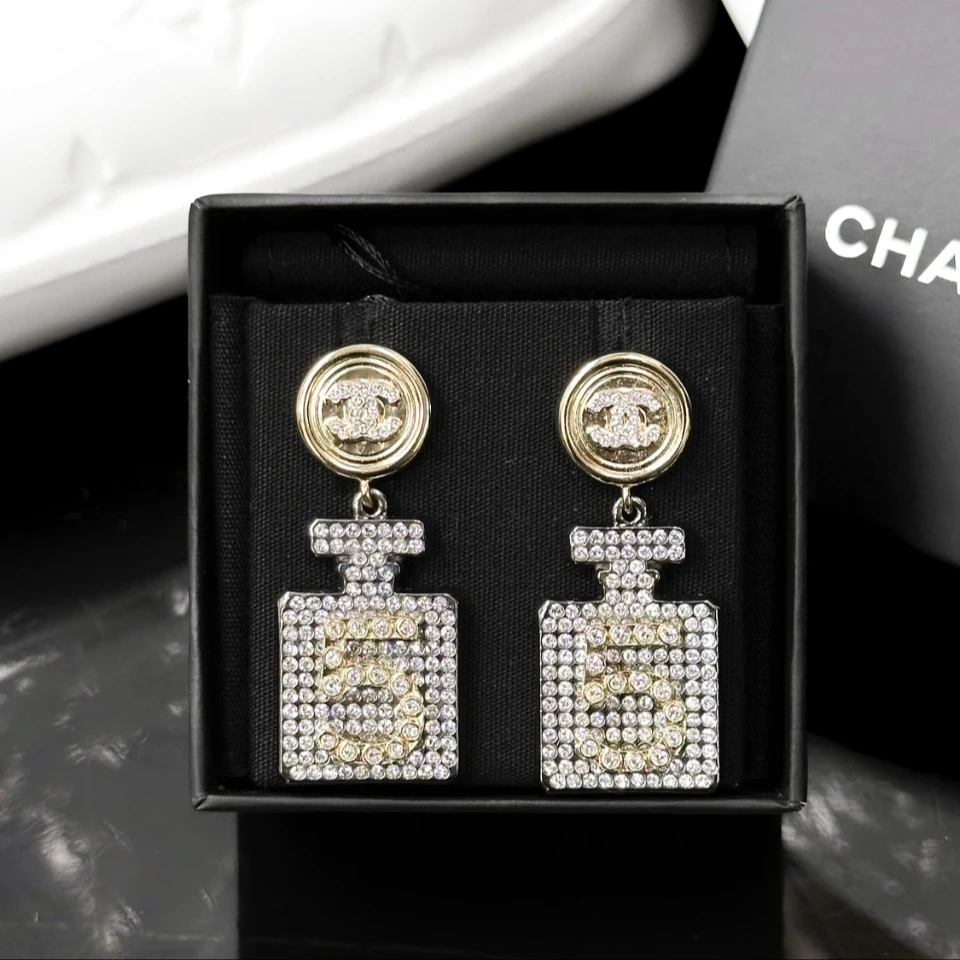 99新 Chanel/香奈儿 21S金色数字5银色满钻香水瓶耳钉