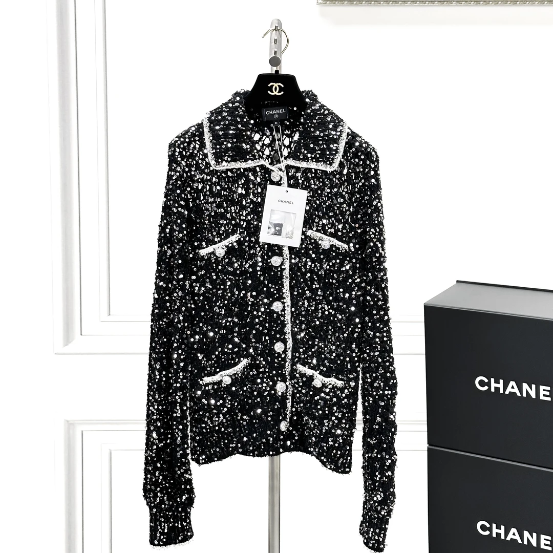 99新 Chanel/香奈儿 36码23S黑白亮片针织镂空翻领开衫，外套
