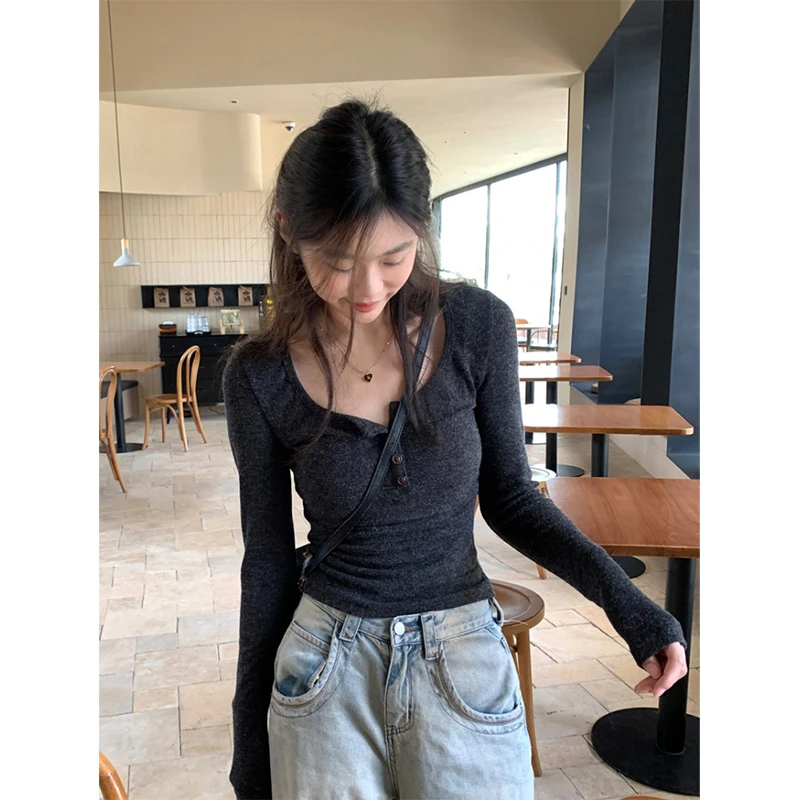 辣妹U领半排扣打底衫女2025春季紧身显瘦长袖内搭小个子短款上衣