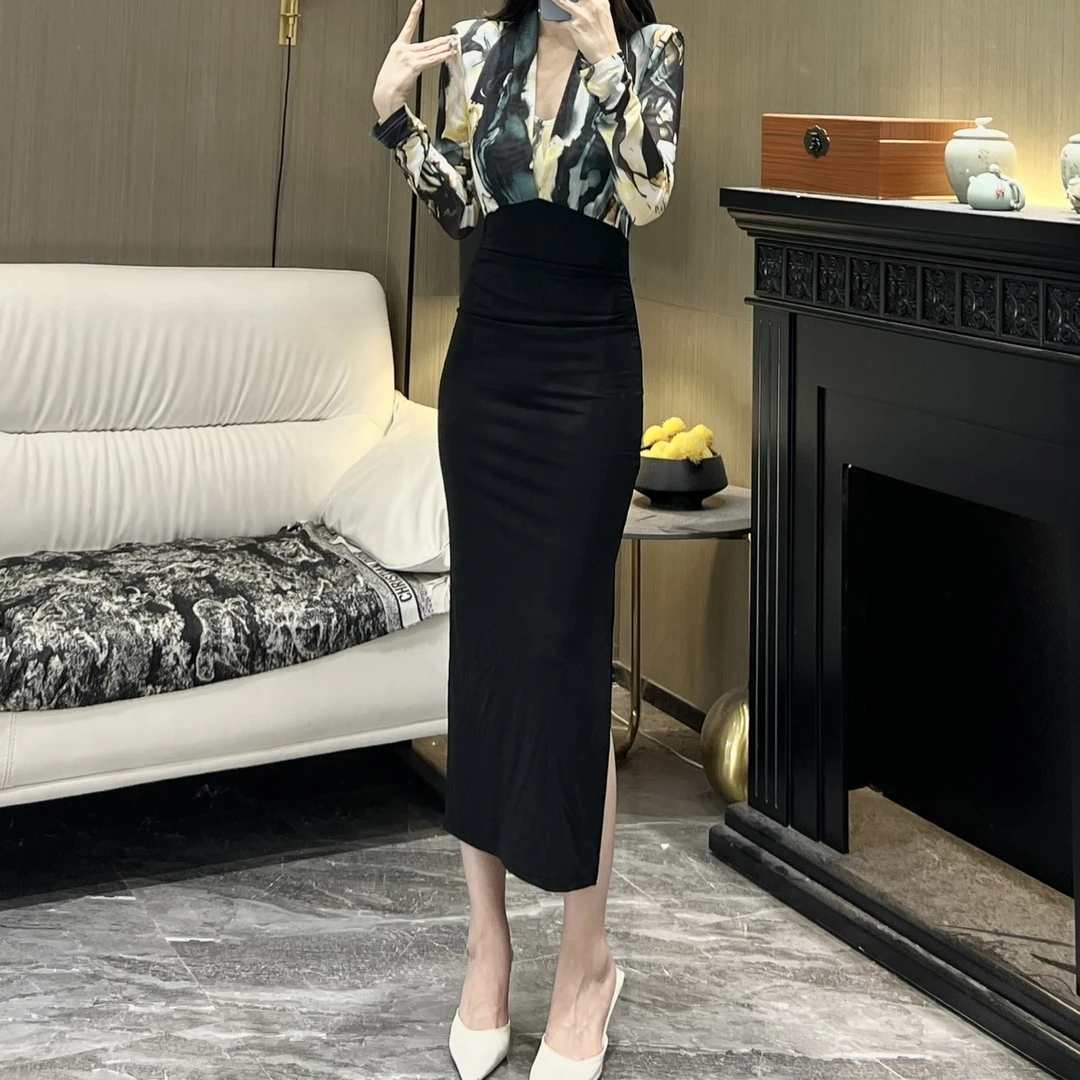 气质女人味轻奢V领挂脖长袖夏日晚风拼接显瘦百搭时尚开衩连衣裙