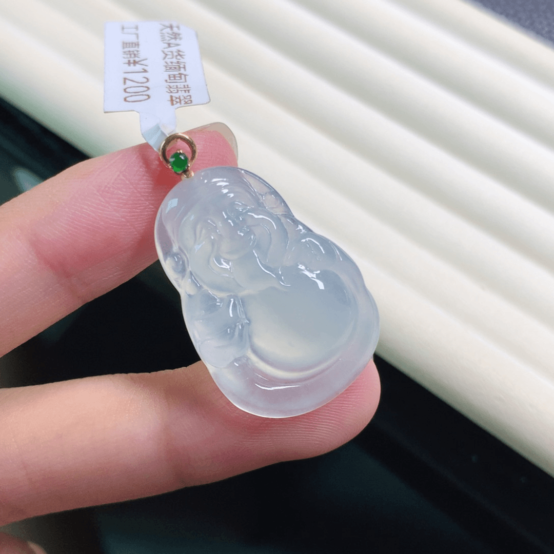 翡翠颈饰18K金镶嵌财神